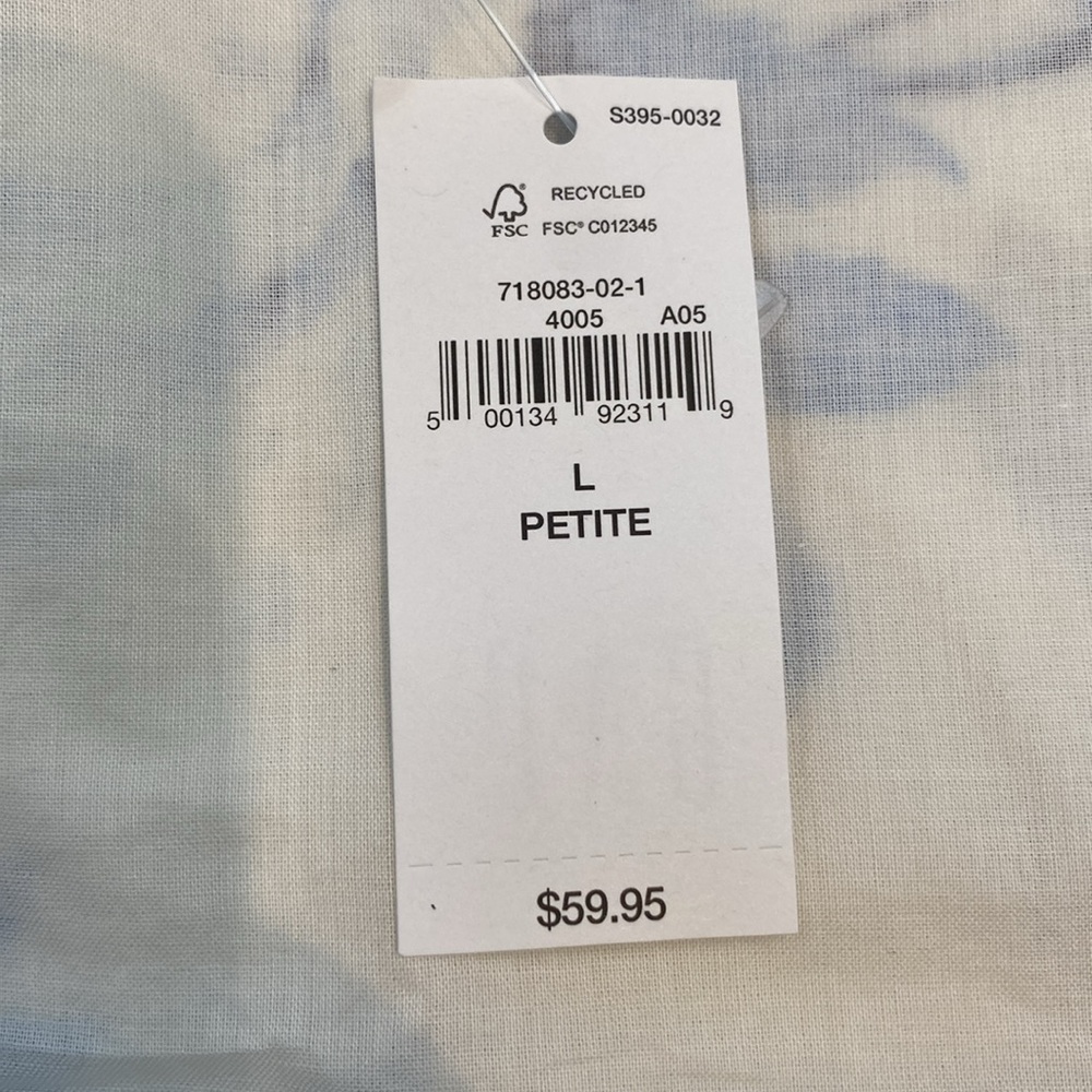 NWT - GAP Linen blend, cap, sleeved, Floral Blue crop top. Size - Large Petite - Picture 6 of 6
